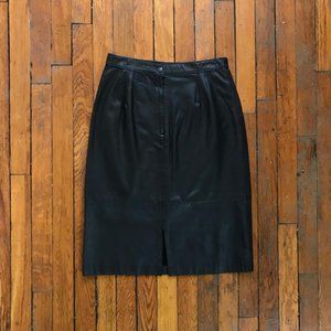 Vintage 80s Comint Women's 100% Leather Made in Argentina Black Pencil‎ Skirt.